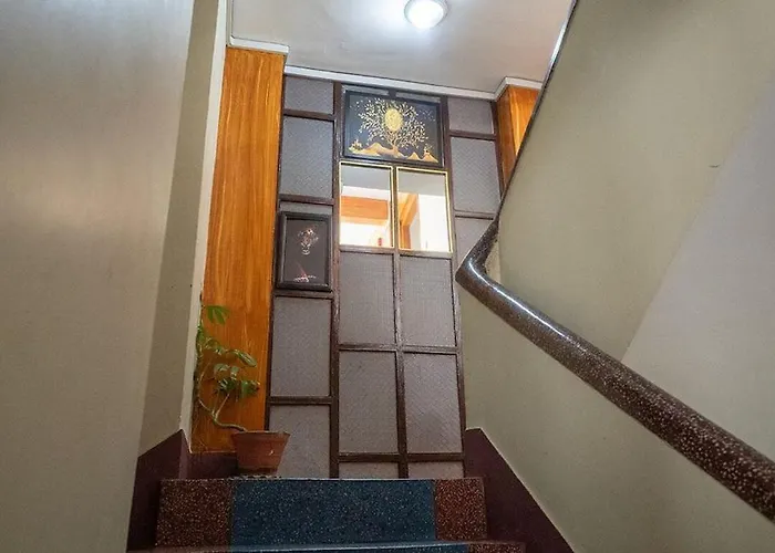 Shree Tara Hotel
