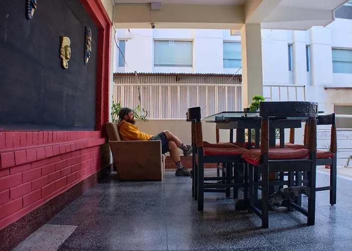 Shree Tara Hotel